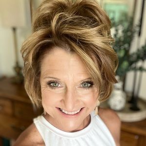 Meet your Posher, Lisa